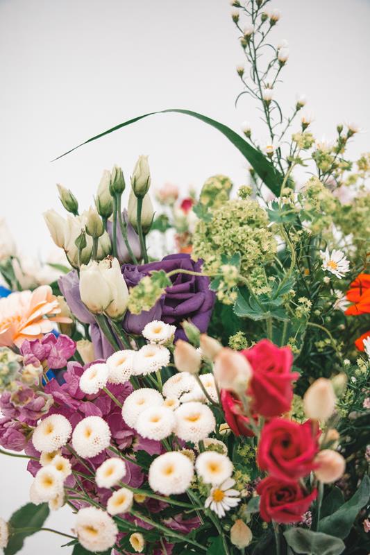 Veldboeket met zomerse kleuren