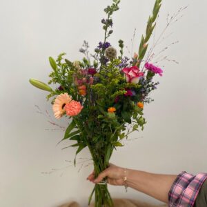 Wildboeket met gemengde kleuren