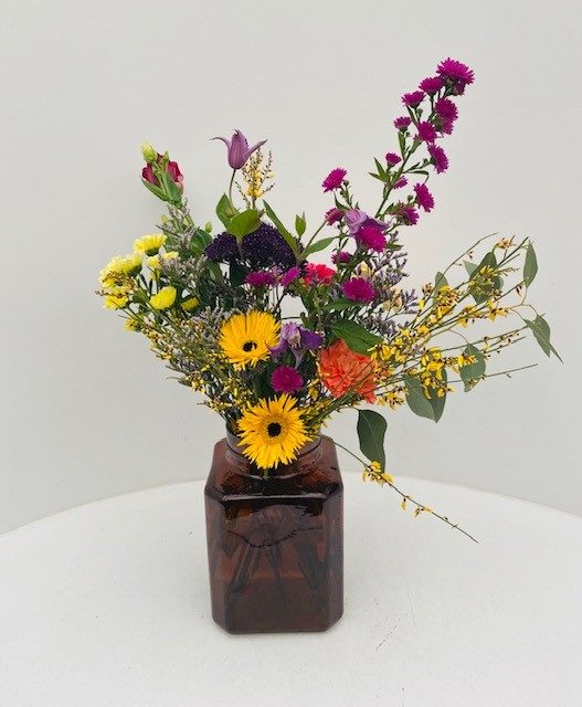 Kleurig wildboeket in vaas - Afbeelding 2