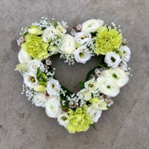 Hartvormig bloemstukje