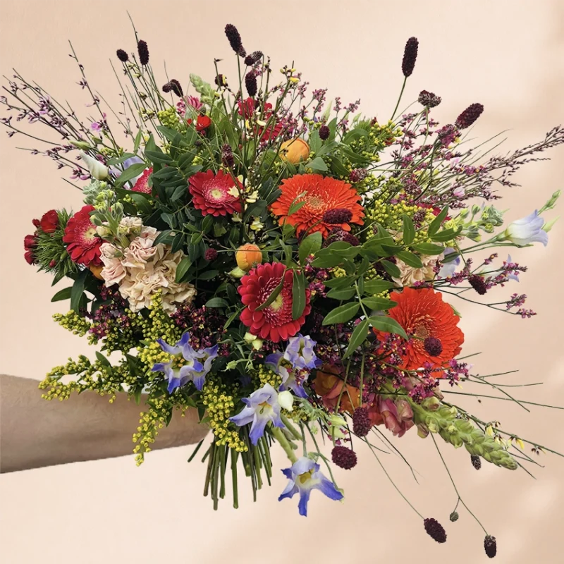 Kleurrijk veldboeket met verschillende kleuren online bestellen 2 - de bloemenloods